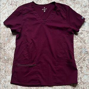Med Couture Touch Women's Wine Short Sleeve Top